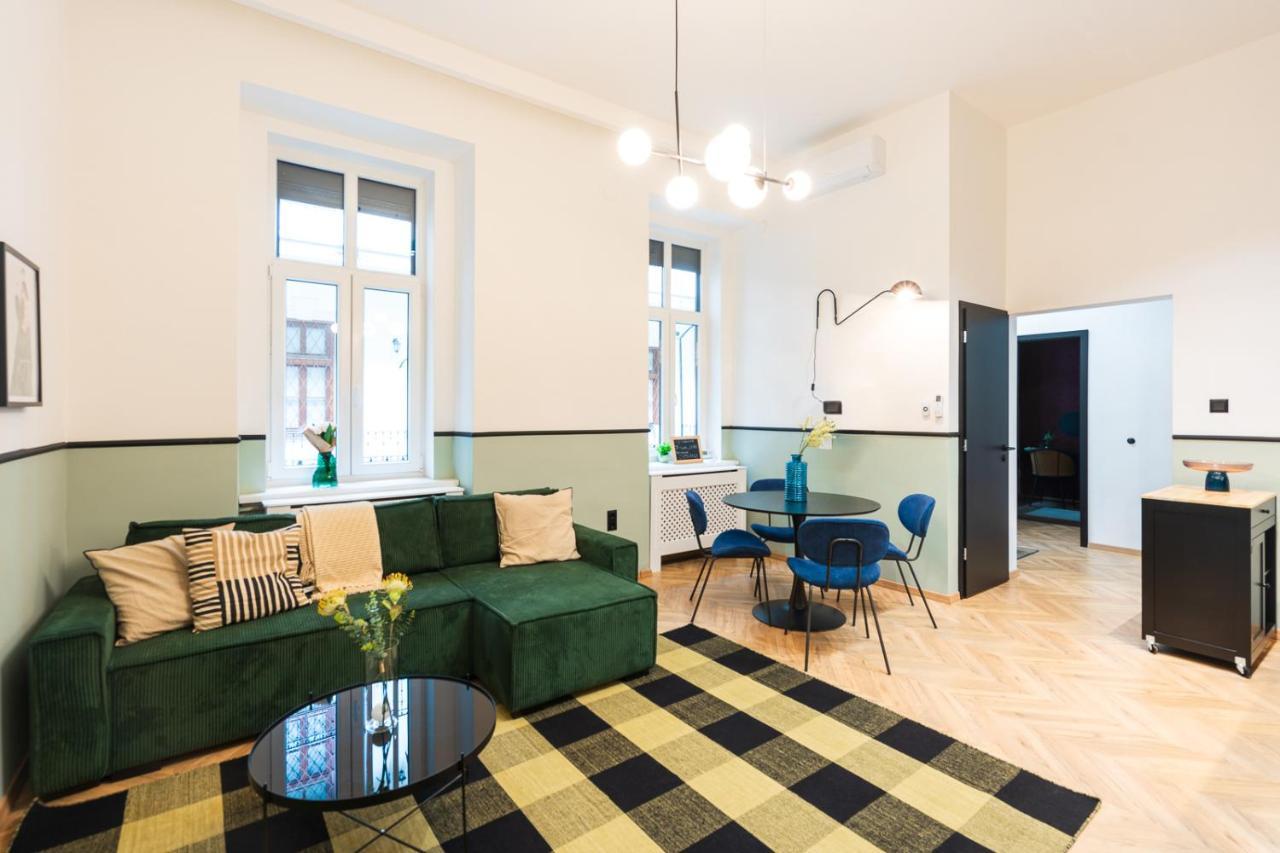 Apartamento Luxury Peaceful By The St Stephen's Basilica Budapeste